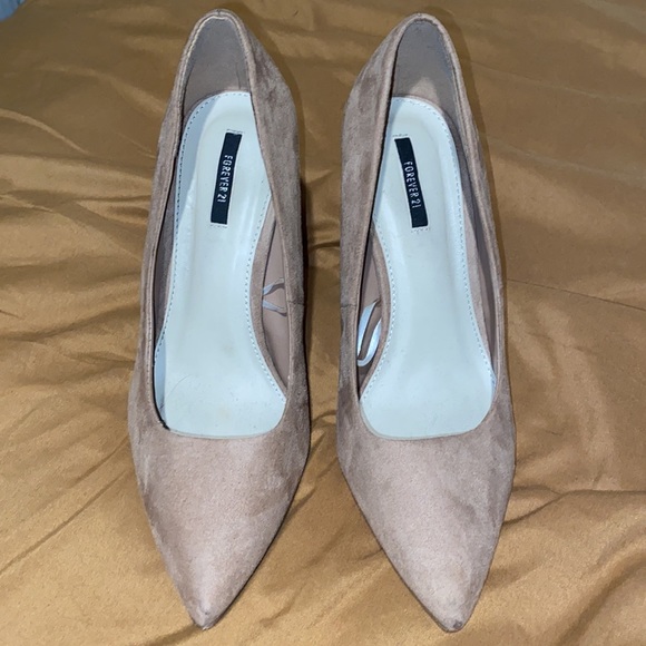 Suede Pointy Heels - Picture 4 of 6